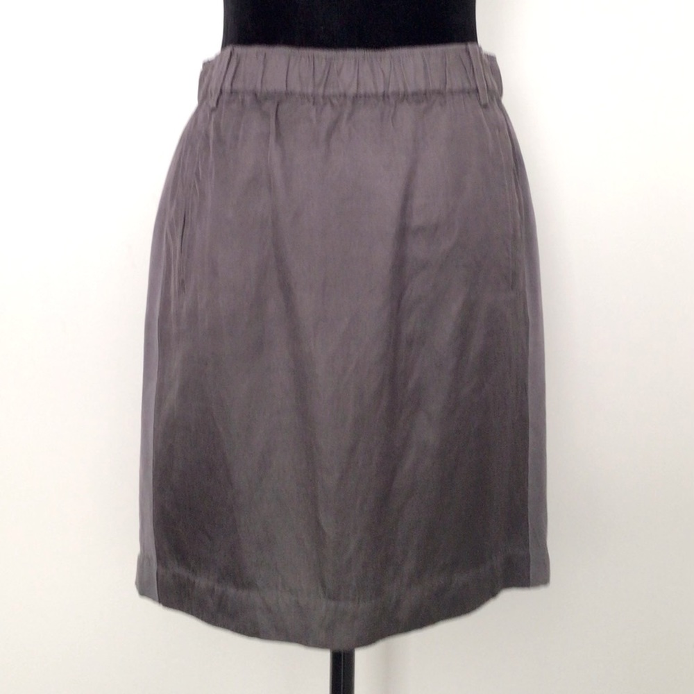 BANANA REPUBLIC Grey Straight Skirt with side stripe - US 4